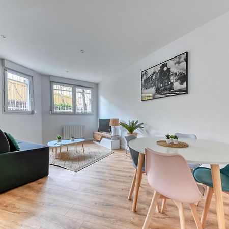 L'Escale Balzac Appartement Villeurbanne Buitenkant foto