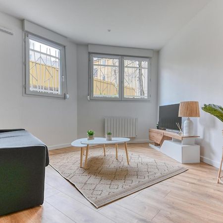 L'Escale Balzac Appartement Villeurbanne Buitenkant foto